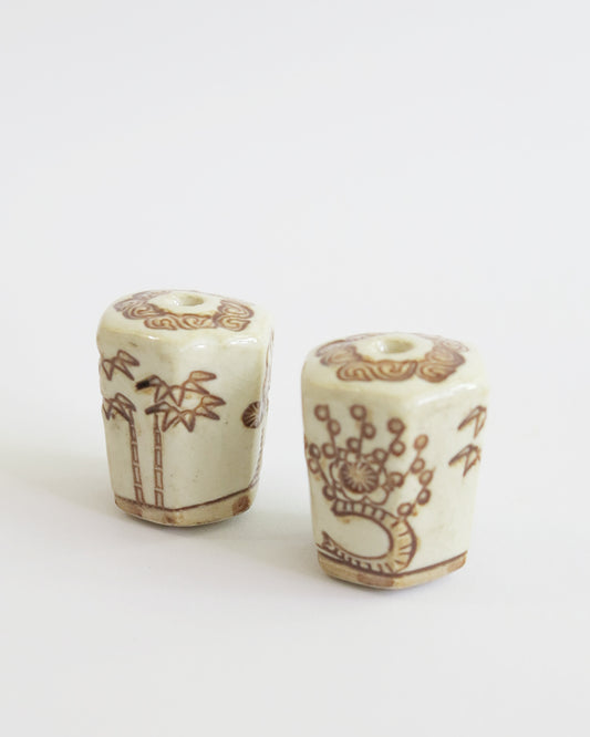 竹梅柄の風鎮の香立